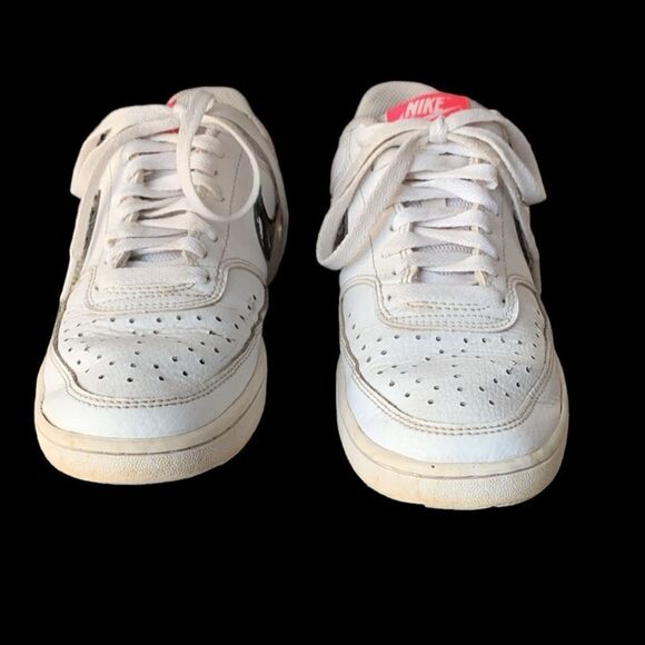 Nike | Women’s Court Vision Low White Sneakers Athletic Shoes - Picture 3 of 12